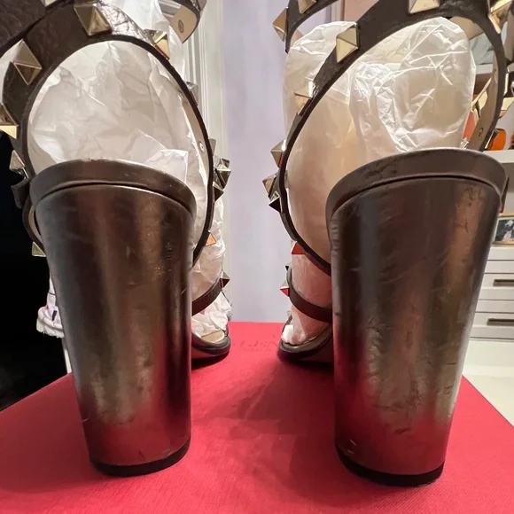 Valentino Garavani Rockstud leather sandal - Picture 6 of 11